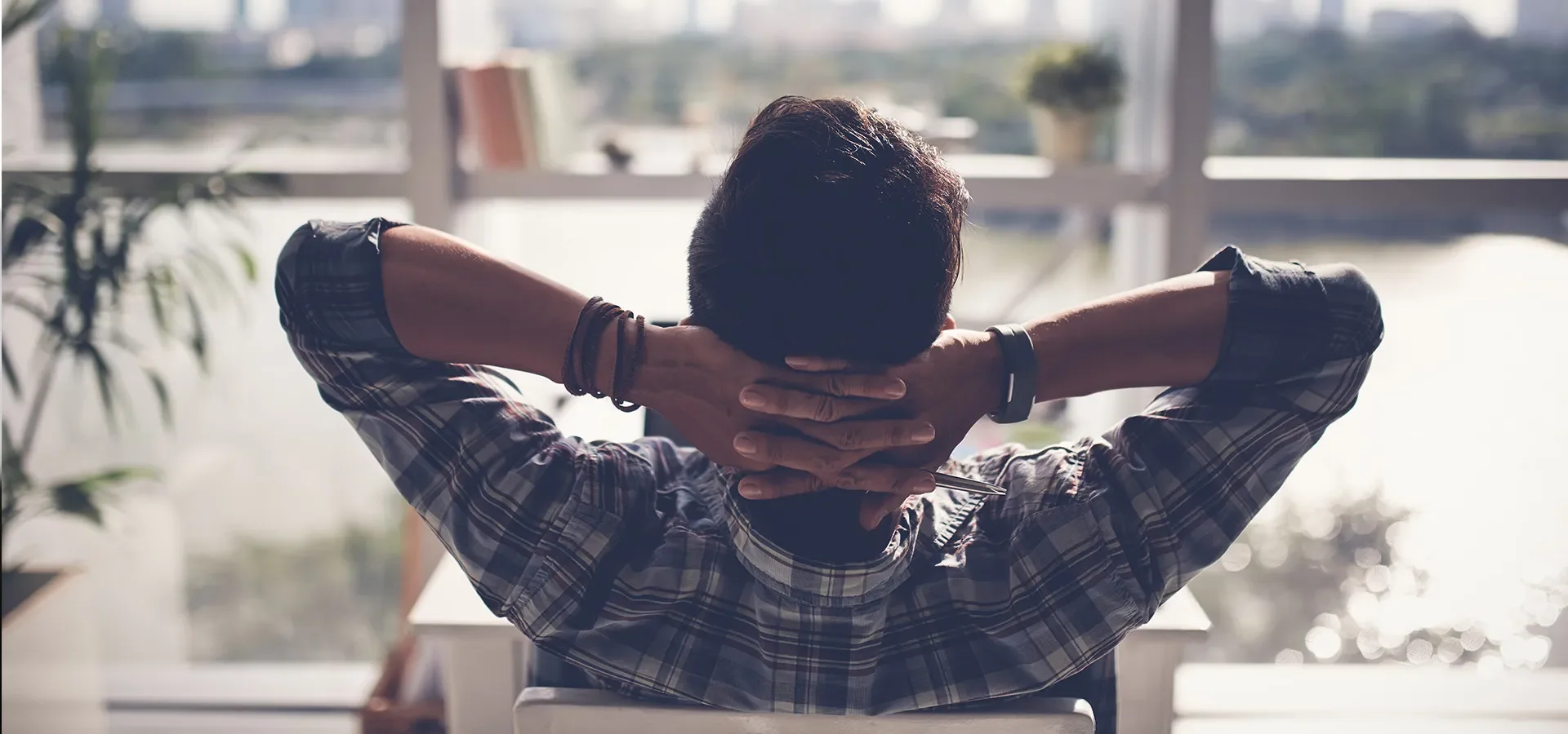 601-montage_header.webp 601-montage_header.webp