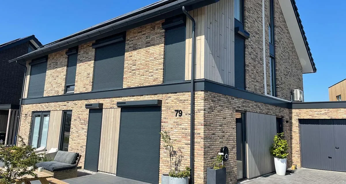 buitenzonwering_rolluiken_sfeer700_1_groen buitenzonwering_rolluiken_sfeer700_1_groen